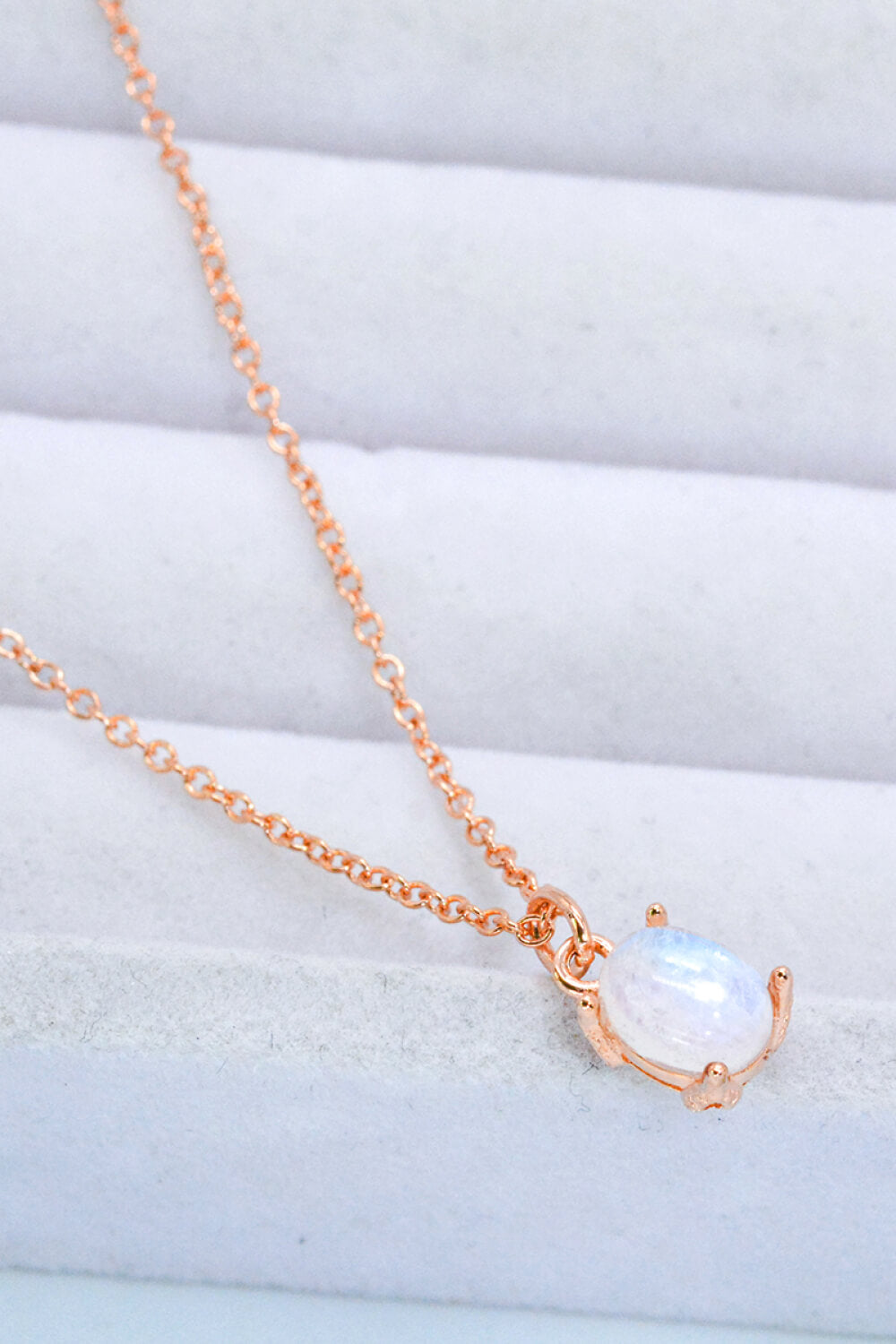 Natural 4-Prong Pendant Moonstone Necklace